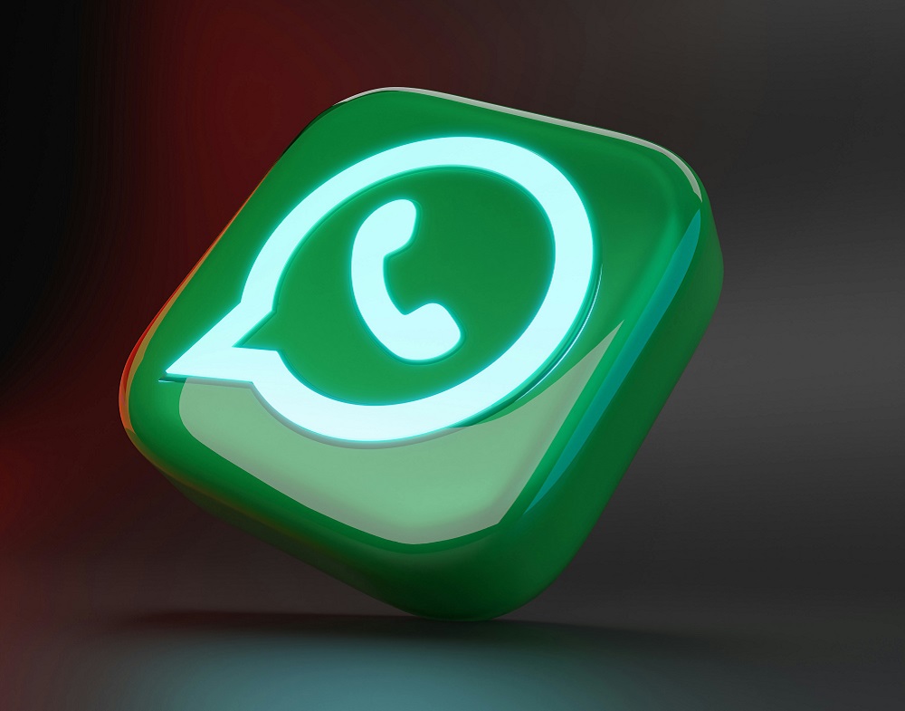 WhatsApp Uji Coba Desain Liquid Glass Modern di iOS, Seperti Ini Tampilannya : Dutaponsel