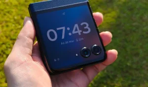 Review Motorola Razr 60 – Dutaponsel