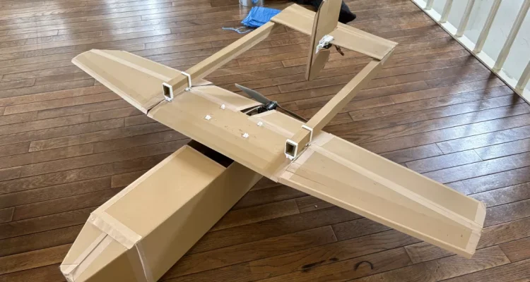 Startup Jepang Bikin Drone Murah dari Kardus • Dutaponsel
