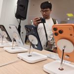 Daftar 10 Smartphone Terlaris Q1 2026: Seri iPhone 17 Kuasai Peringkat 3 Luas : Dutaponsel
